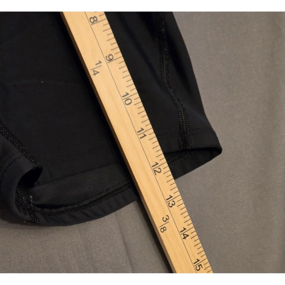 Under Armour Shortie Compression Shorts Women's Size Large‎ Black
